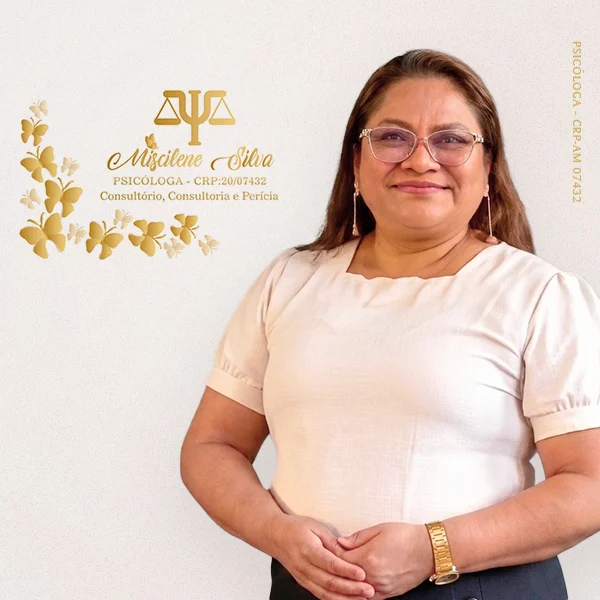 Miscilene Silva, psicóloga e neuropsicóloga, em seu consultório